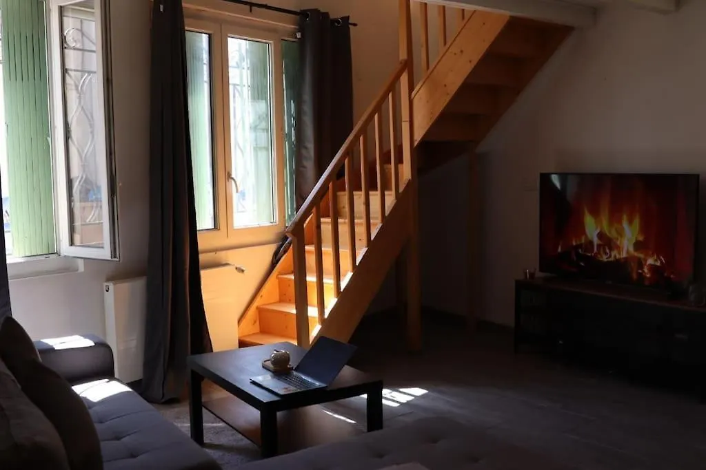 Pavillon En Loft 87 M 10E, Jacuzzi Apartment Marseille France