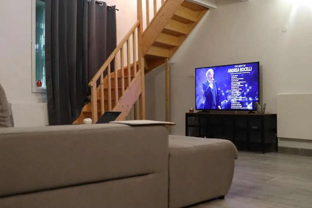 Pavillon En Loft 87 M 10E, Jacuzzi location